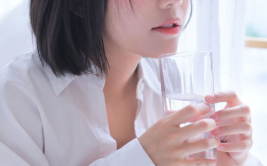 白衬衣少女写真,白衬衣少女写真集