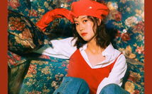 草坪少女感写真,青春草坪上的光影诗篇