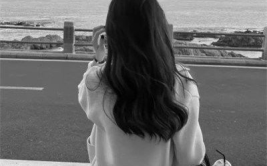 氛围感女头背影模糊,氛围感十足的女头写真